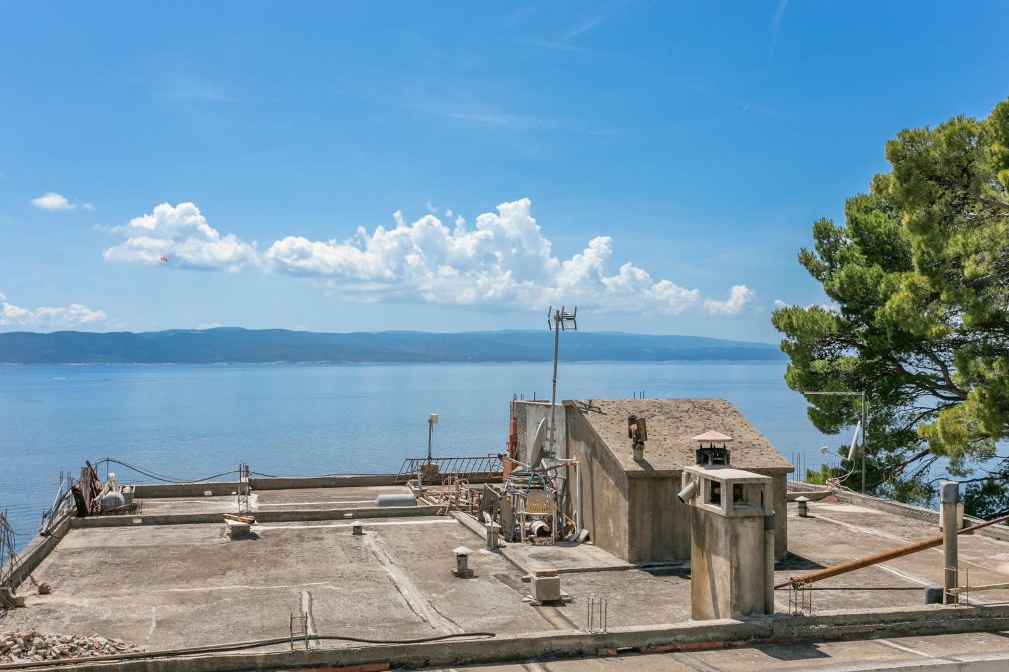 Apartments By The Sea Brela, Makarska - 18356 Exterior foto