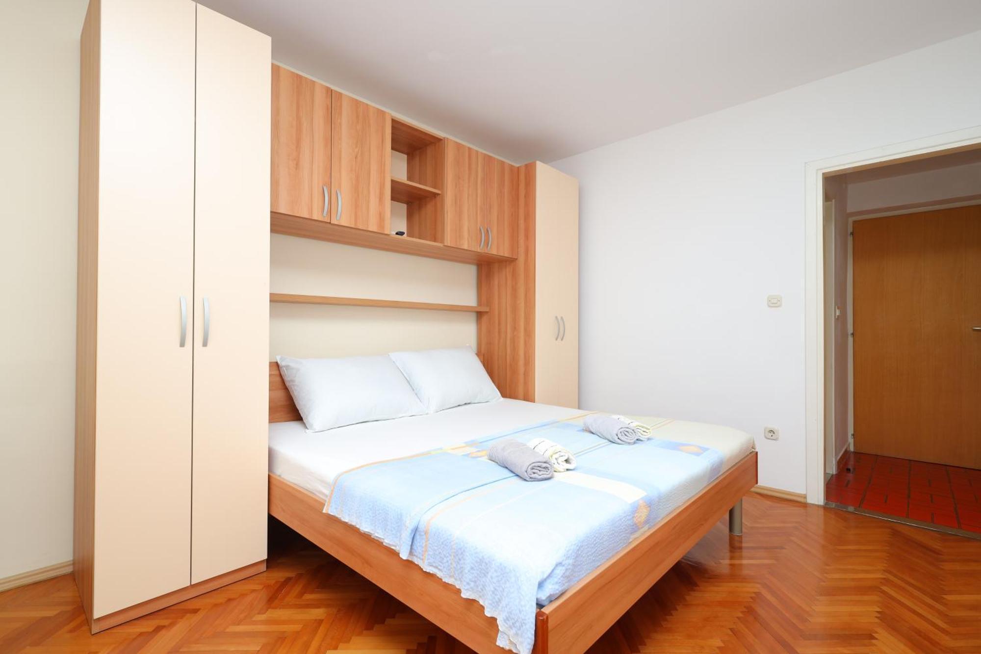 Apartments By The Sea Brela, Makarska - 18356 Habitación foto